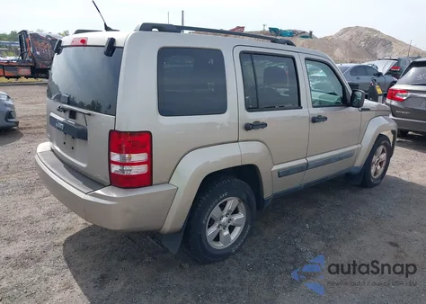 2011 Jeep Liberty Sport z USA, uszkodzony, nr VIN 1J4PN2GK4BW593858